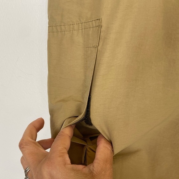 J. Crew Men's Cargo Shorts Size 38 Tan Outdoor Hiking Lightweight Quick Dry - Picture 3 of 10